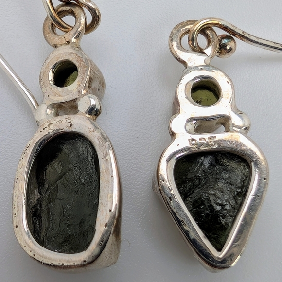Natural Moldavite & Peridot S925 Sterling Silver Dangle Earrings - Picture 5 of 5
